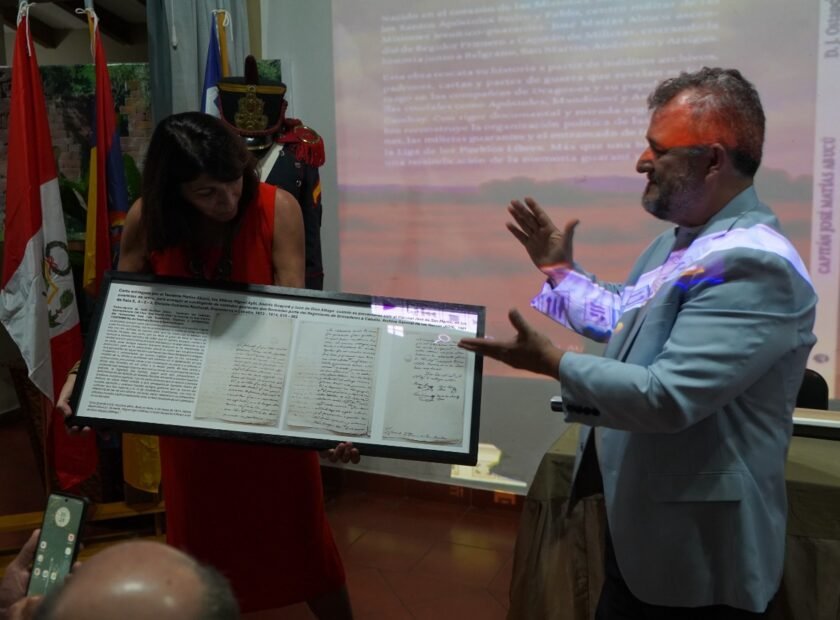 Presentacion libro Cap Jose Matias Abucu